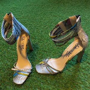 New So Me Heels Size 7 Colorful Print With Back Zipper